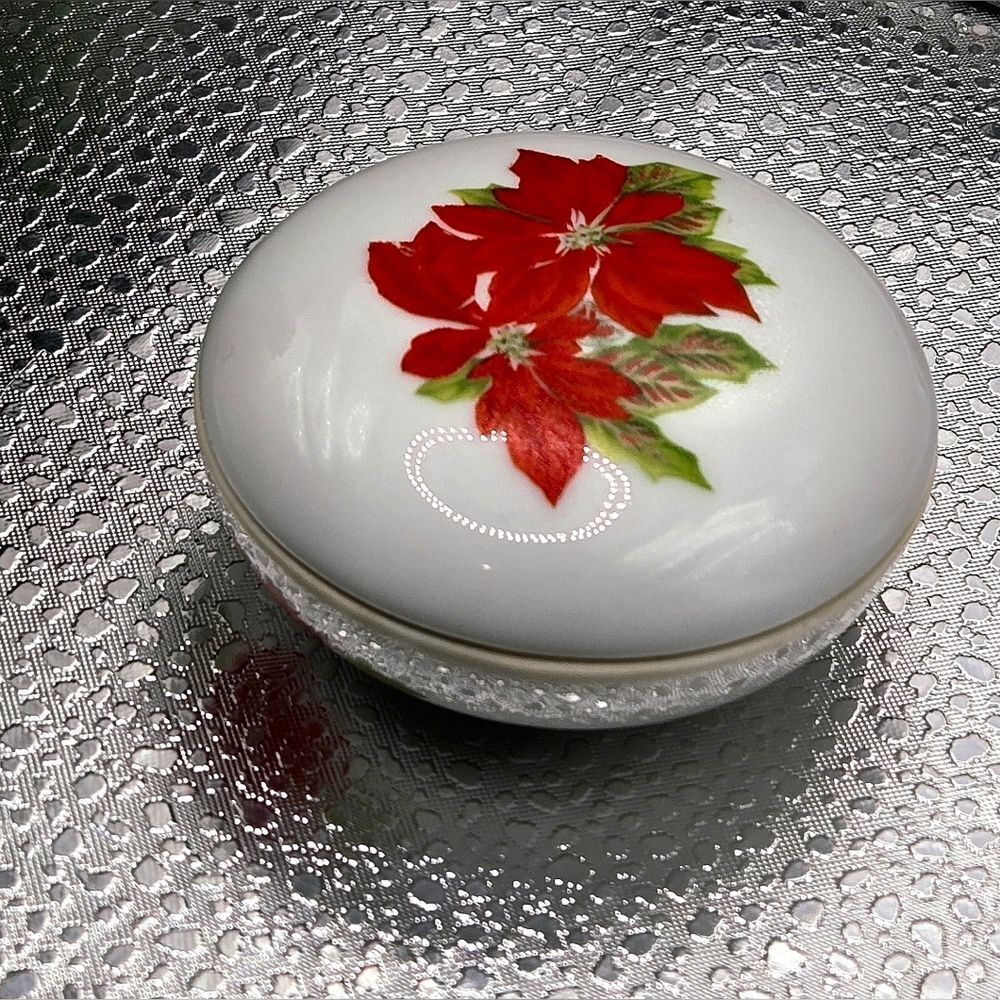 "5/$25" Vintage Porcelain Poinsettia Christmas Round Trinket Dish Box